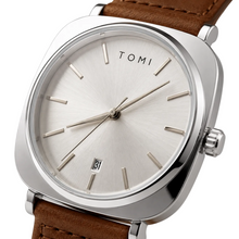 TOMI T-084 Men's Leather Strap Quartz Watch